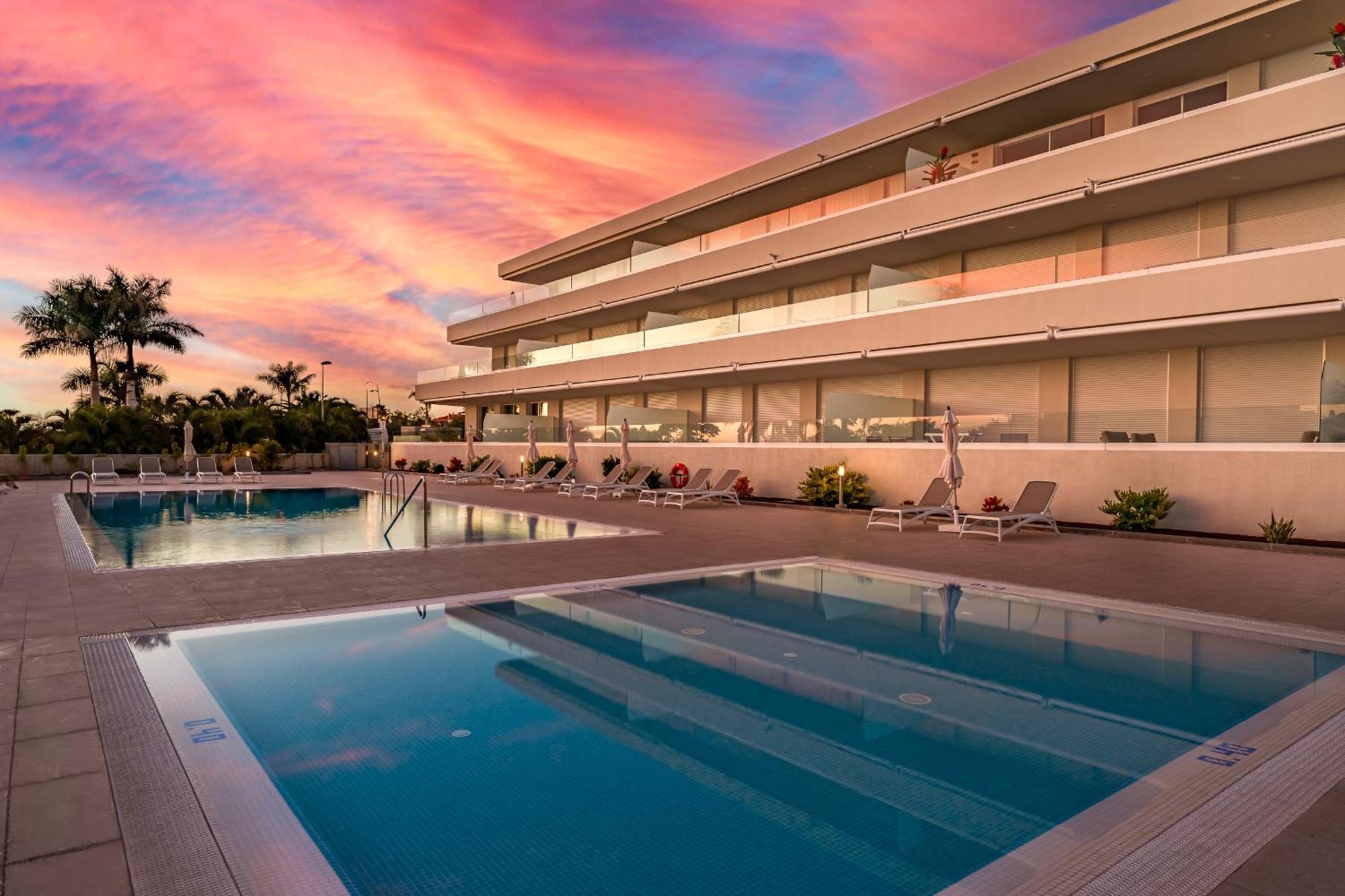 Modern New Apartment Las Terrazas De Costa Adeje. Heated Pool, Big Terrace And Private Parking Exteriér fotografie